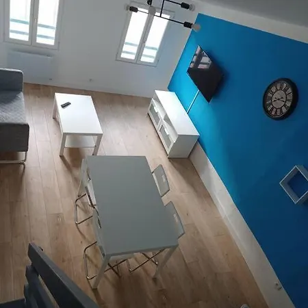 Budgetbnb 185, Petit Duplex A Deux Pas De L'opéra Climatisé *